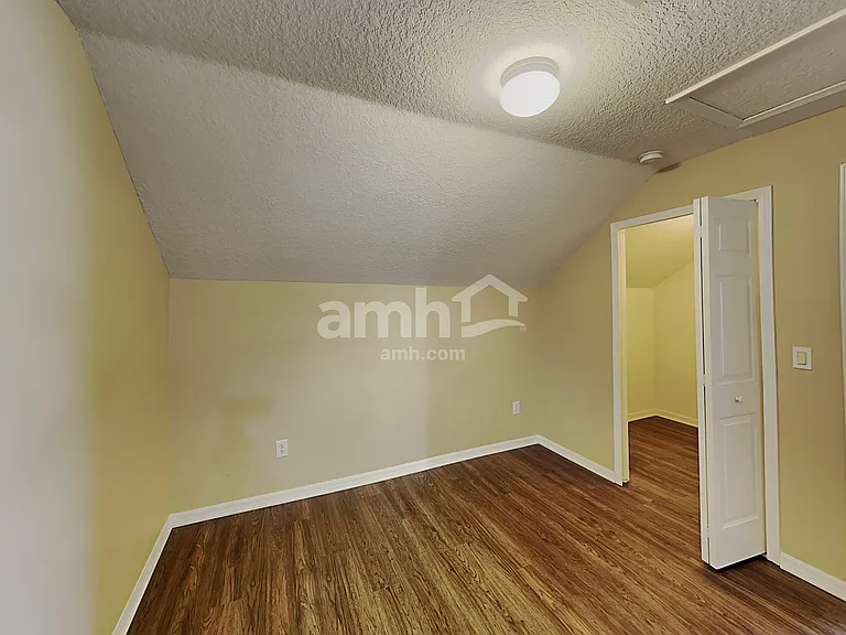 11002 Newbridge Dr — Photo 20
