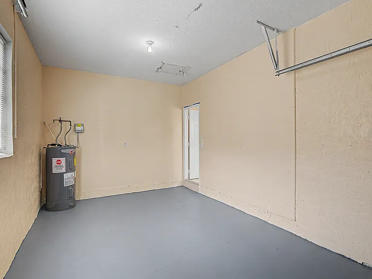 15339 SW 32nd Ter — Photo 24