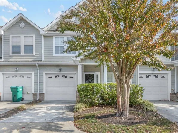 5050 Glen Canyon Dr, Virginia Beach, VA 23462