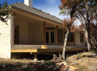 672 Beauchamp Rd, Henly, TX 78620