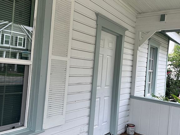 2nd image of 133 E Grant St