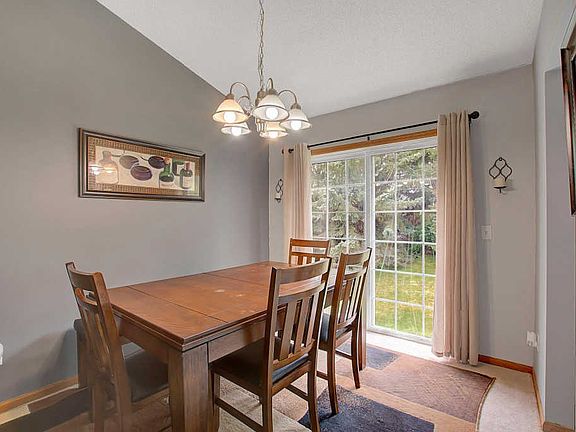5th image of 19437 Elmwood Cir