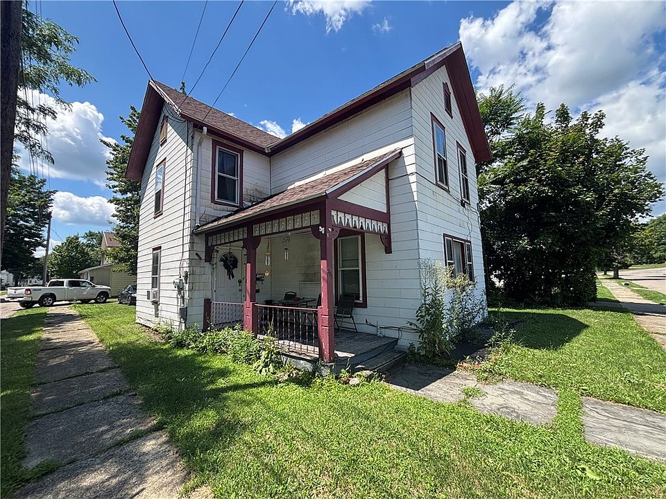 1st image of 501 Oak St