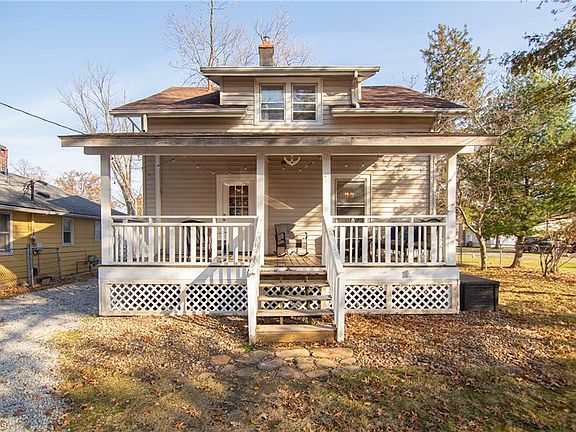 4th image of 129 Lakeview Dr