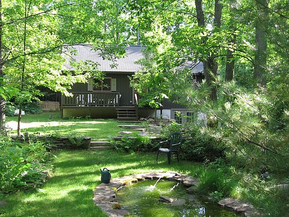 2nd image of 168 Sequoia Mountain Ln