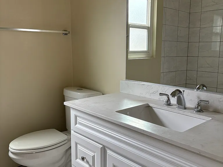 12415 Weddington St #19 — Photo 5