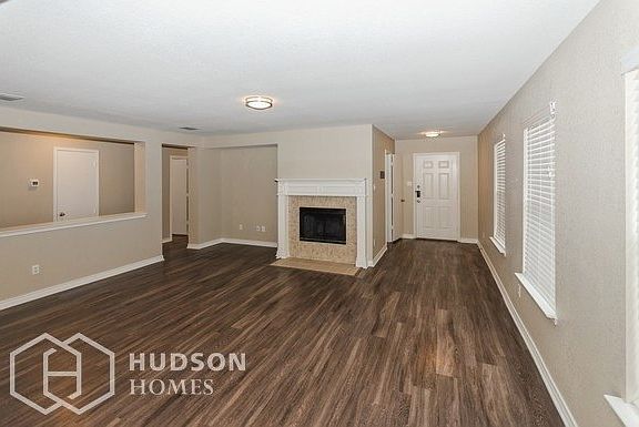 5th image of 2427 Castle Pines Dr