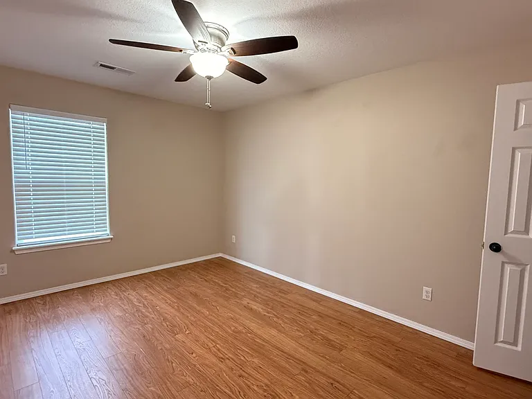 608 Ridge Point Dr — Photo 22