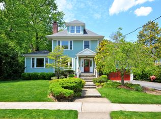 22 Forest Park Ave, Larchmont, NY 10538