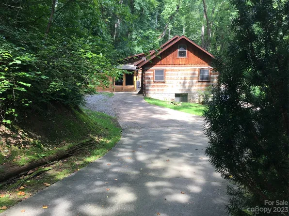 26 Whittle Dr, Lake Junaluska, NC 28745