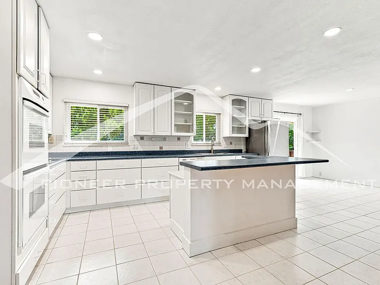 2557 S Coors St — Photo 6