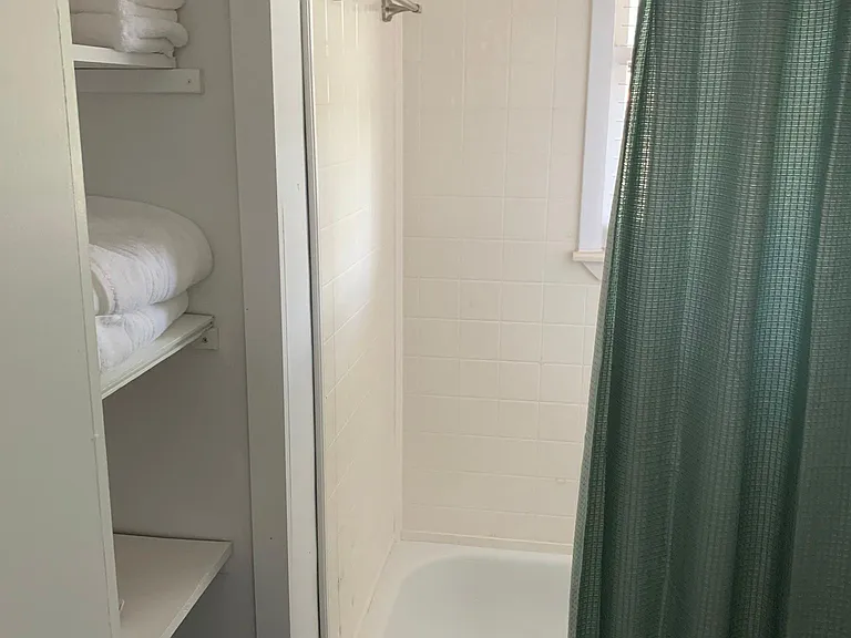 1003 E Bobe St #B — Photo 9