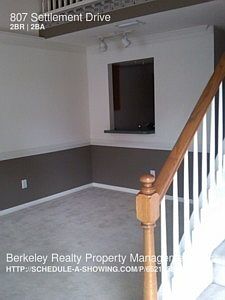 3rd image of 807 Settlement Dr