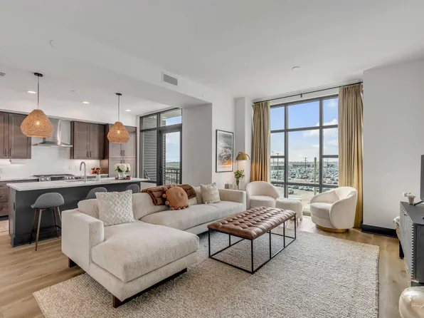 5 Gadsdenboro St #410, Charleston, SC 29401