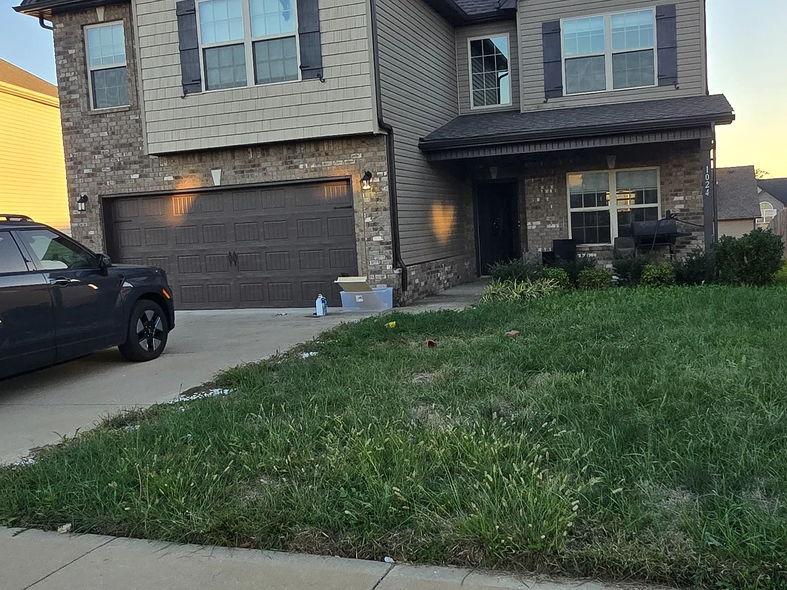 4 bed, 2.5 bath, 2072 sqft, $2,025 — Photo 1