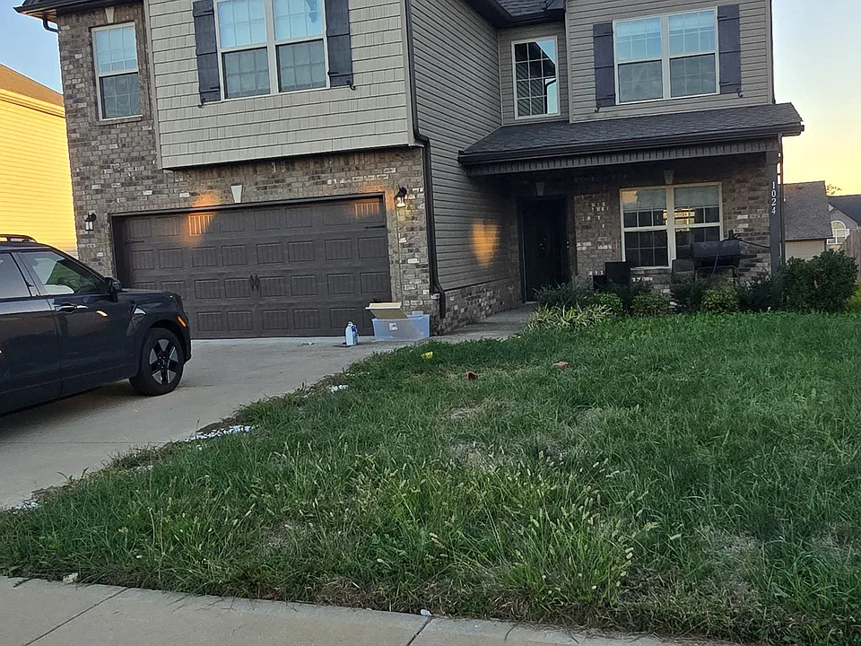 1024 Spicer Dr