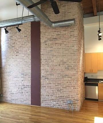 5th image of 1918 S Michigan Ave APT 402