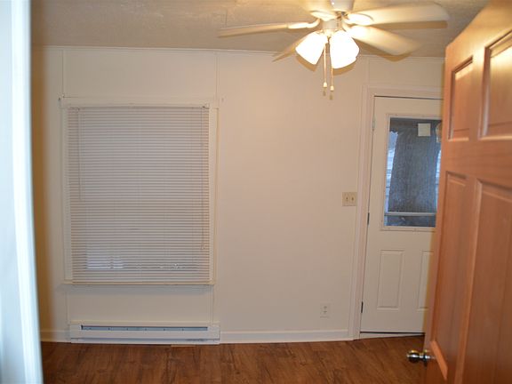 3rd image of 413 S Indiana Ave