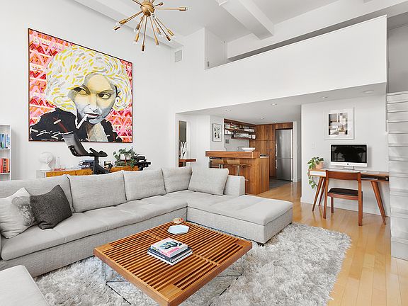 4th image of 111 4th Ave APT 5M
