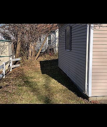 3rd image of 1197 Noyes Ave