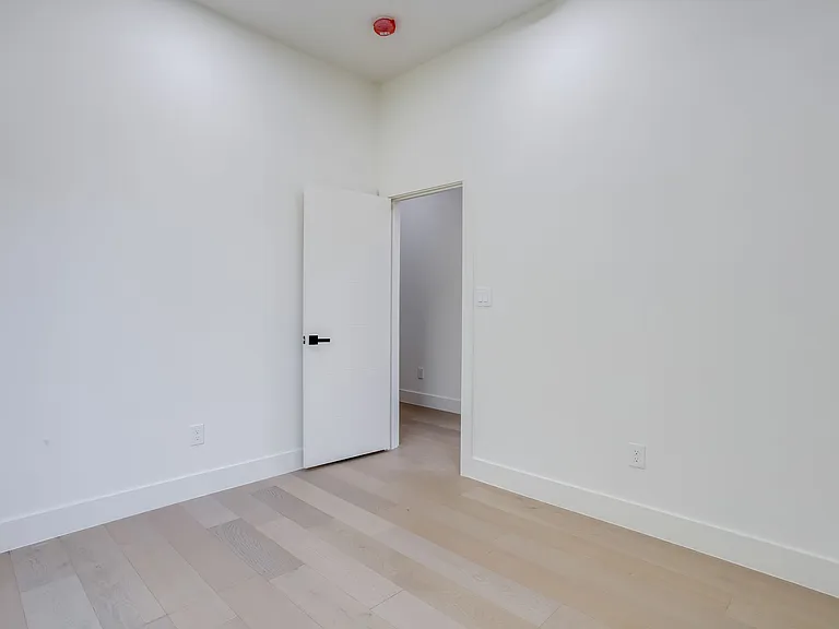 6001 Lewis St #104 — Photo 21