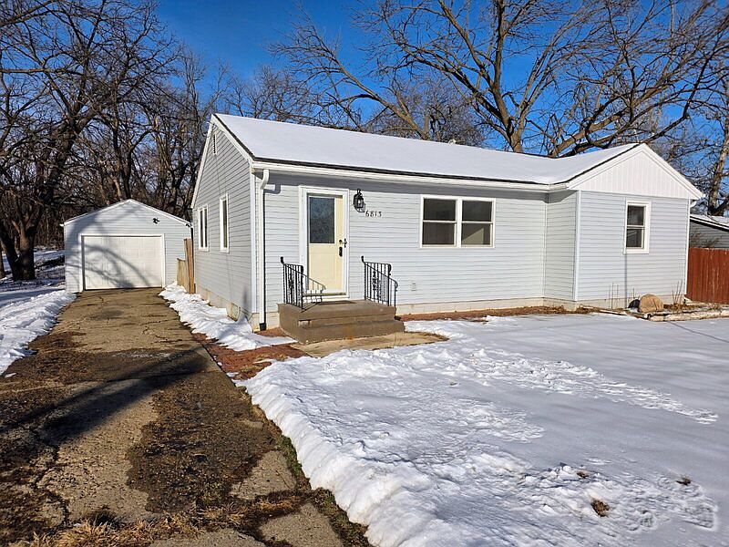 1st image of 6813 Urbandale Ave