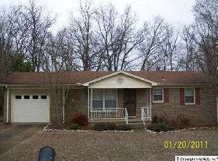 3106 Greenhill Dr NW, Huntsville, AL 35810