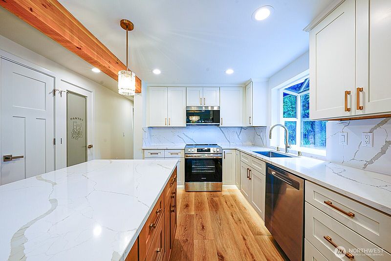 3rd image of 2303 NE 95th st Street