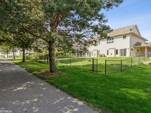 5th image of 1800 Sara Ct