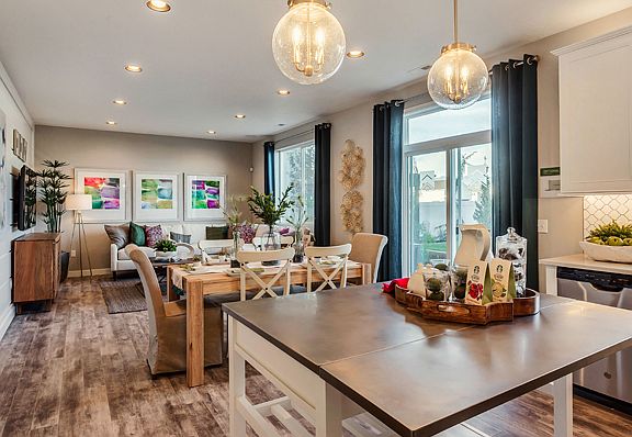 Woodside Homes - Spruce - SWS