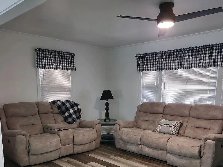 602 Evelyn Dr — Photo 3