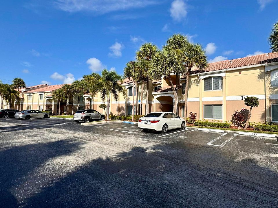 1st image of 815 W Boynton Beach Blvd APT 1-106