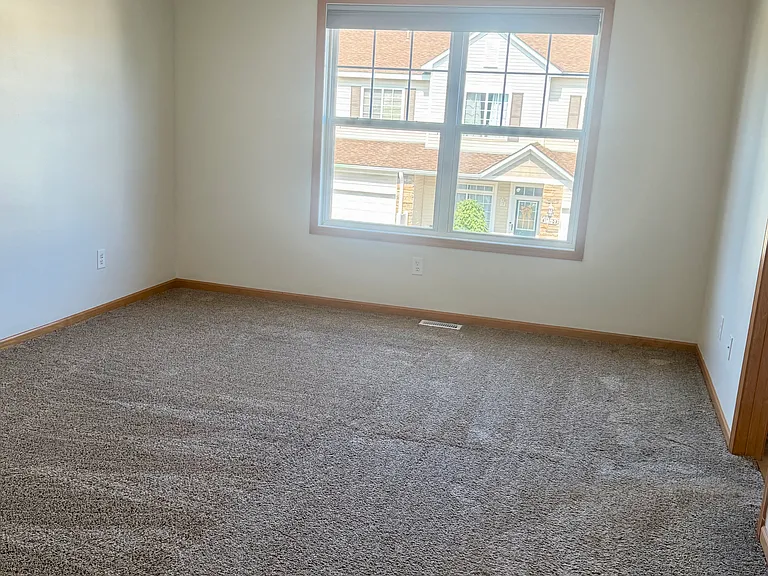 15652 Emerald Dr #10 — Photo 8