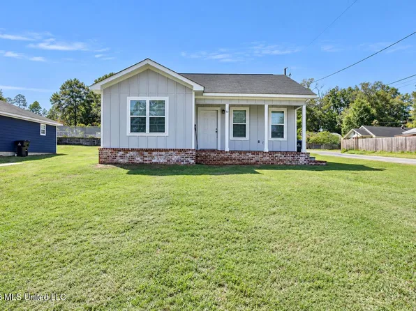 50 Plum St, Lucedale, MS 39452