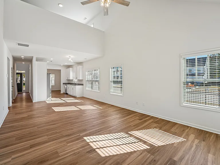 Quinn Residences at Dorchester Place — Photo 183