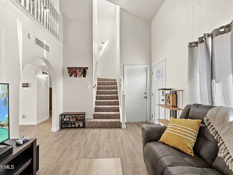 10925 Ernie Banks Dr — Photo 6