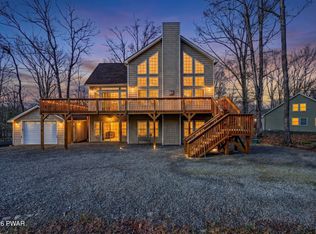 100 Oriole Pl, Lackawaxen, PA 18435