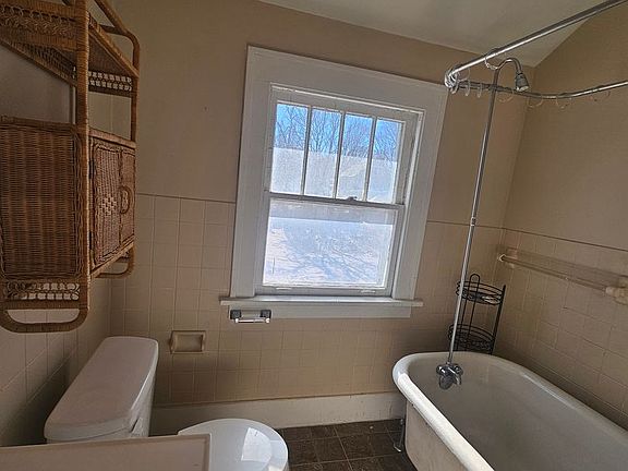 5th image of 1710 Bridge Ave #2