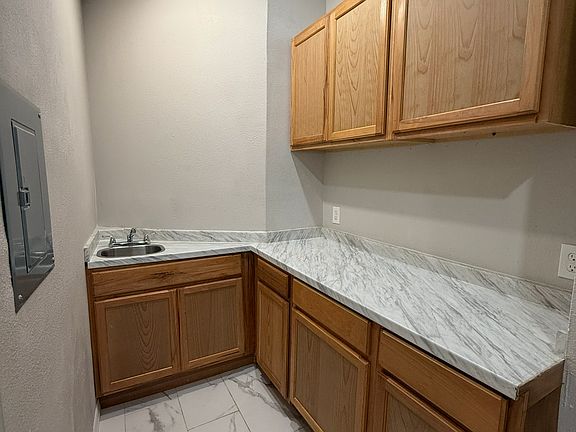 3rd image of 332 S Hart Blvd #1