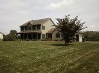 305 Schoolhouse Rd, Quarryville, PA 17566