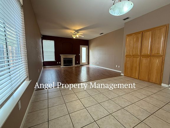 4th image of 2125 Galen Dr