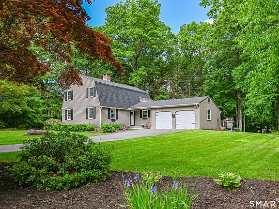 2nd image of 8 Ridge Road