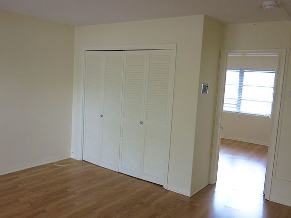 5th image of 15 S Palmway APT 10