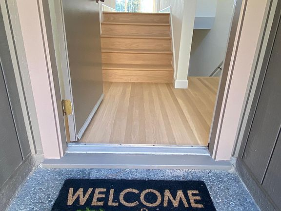 Light-filled front entrance