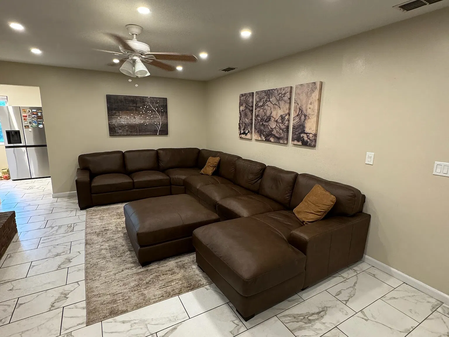 4 bed, 2600 sqft, $3,400 — Photo 2