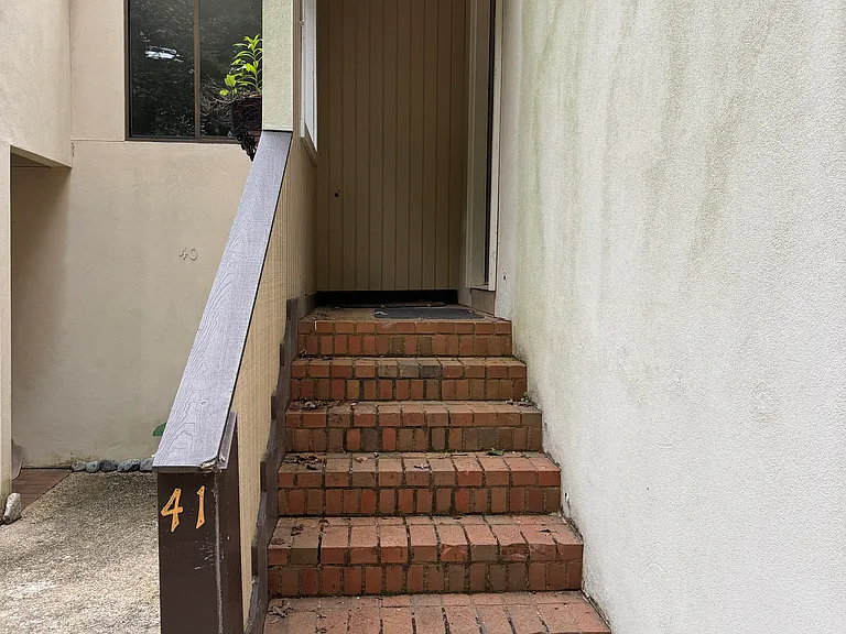 41 Greenside Ln — Photo 7