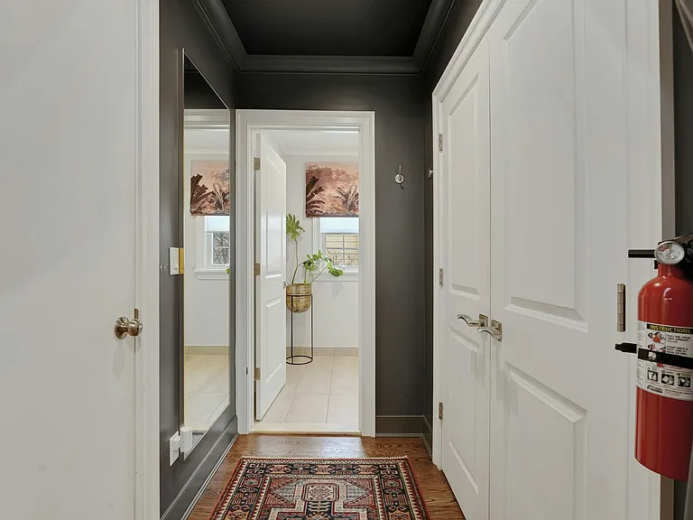 41 Fairview Ave — Photo 13