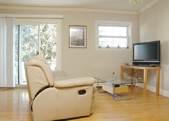 Private Balcony/Living Room