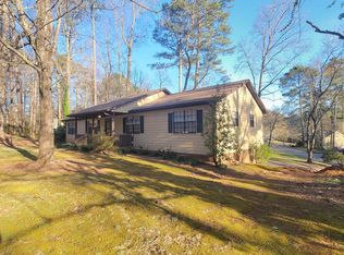 331 Lake Forest Dr, Acworth, GA 30102