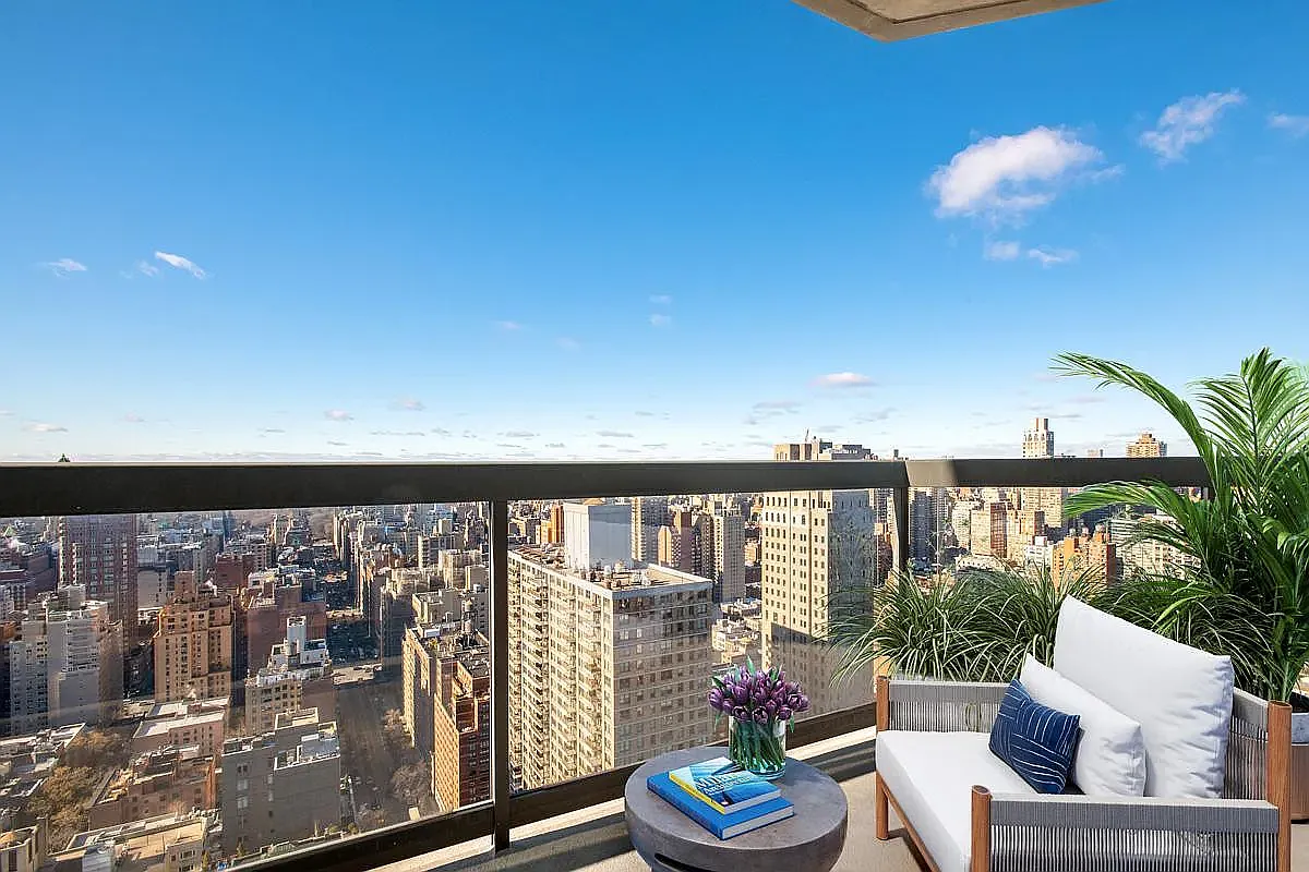 350 East 79th Street — Photo 4